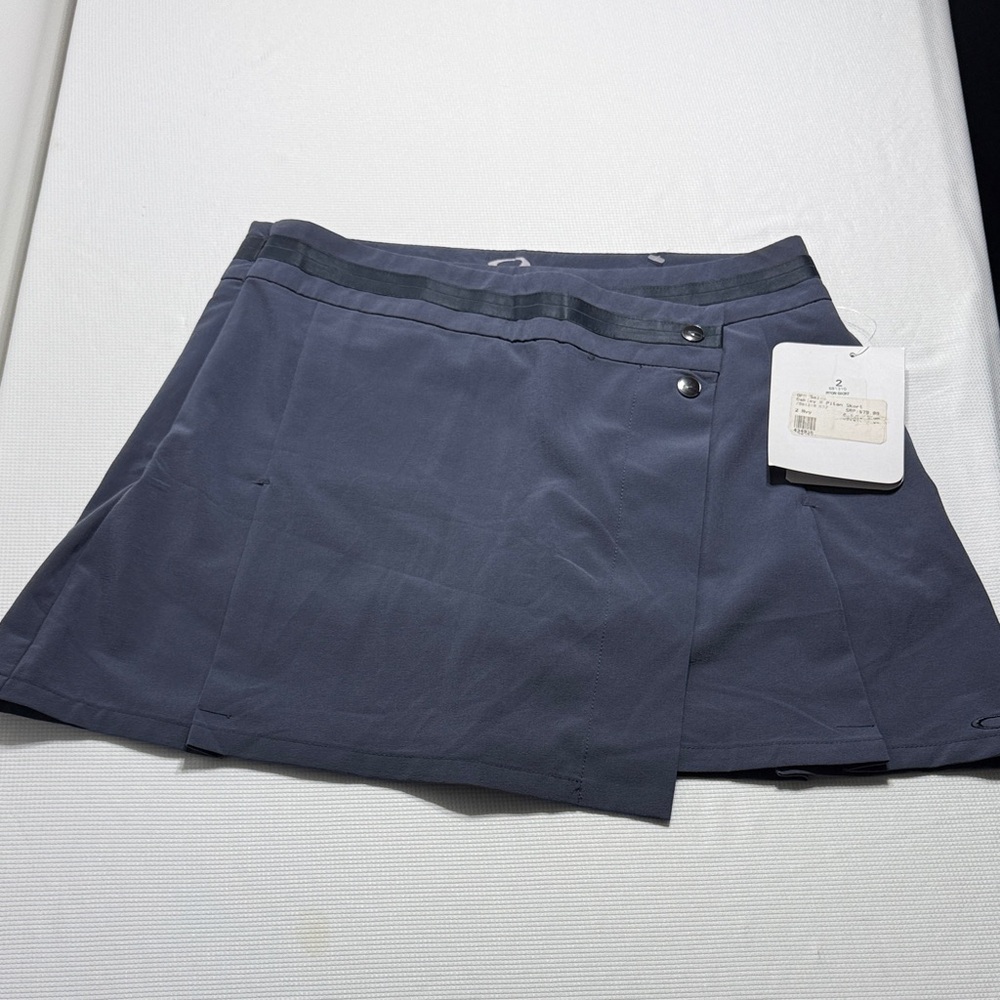Oakley Women's Navy Blue Skort